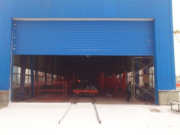 大型抗風(fēng)門